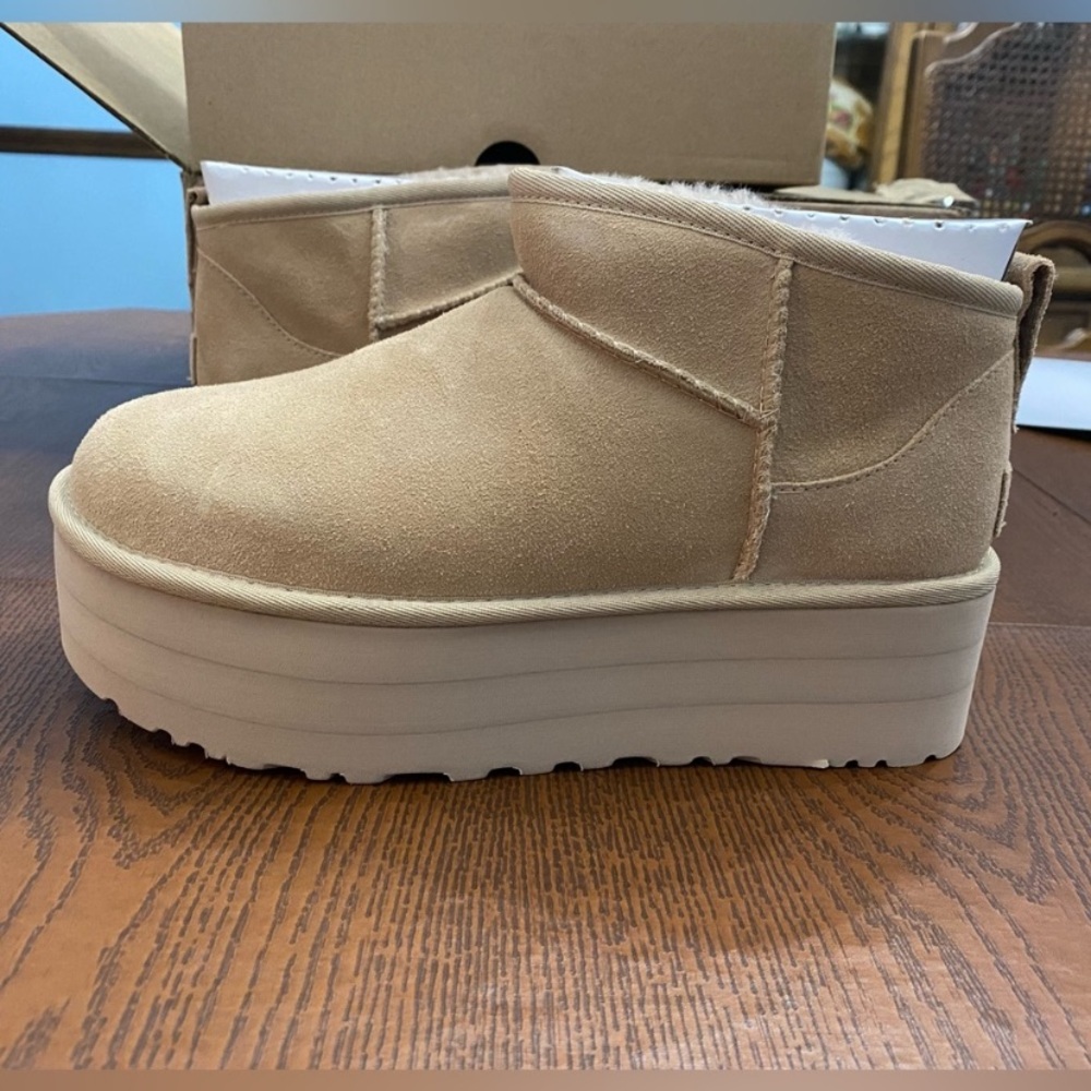 UGG Classic Ultra Mini Platform Driftwood - Picture 8 of 10